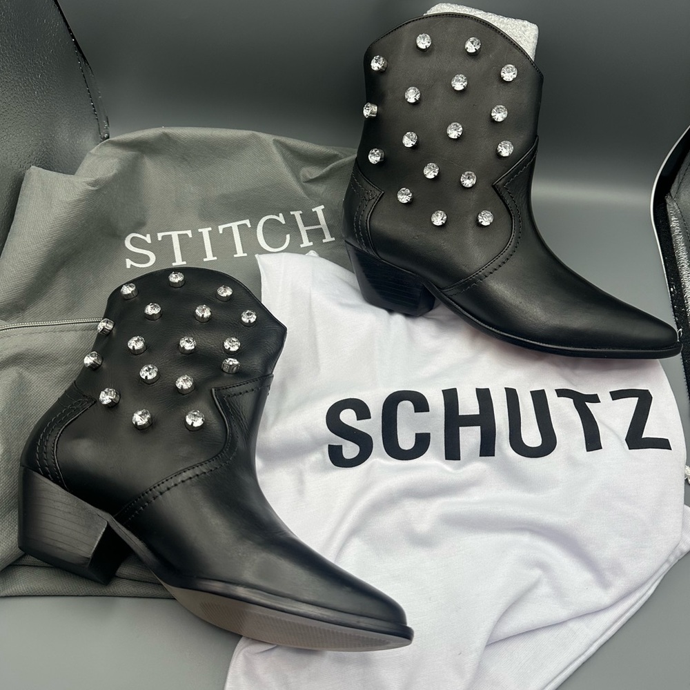 New SCHUTZ Rhinestone Western Black Leather Boots 6.5B +Free Stitch Fix Dust Bag